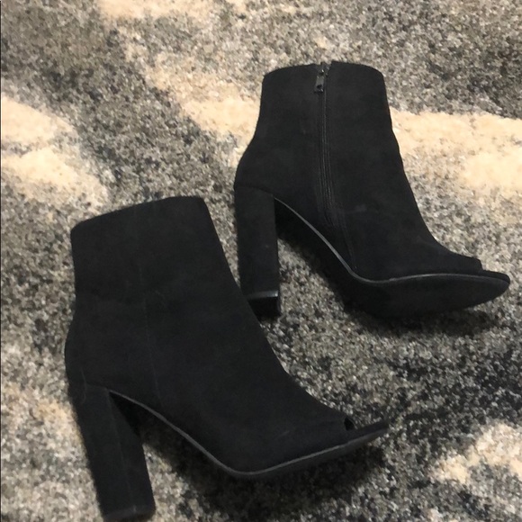 Steve Madden black peep toe heeled bootie - Picture 2 of 4